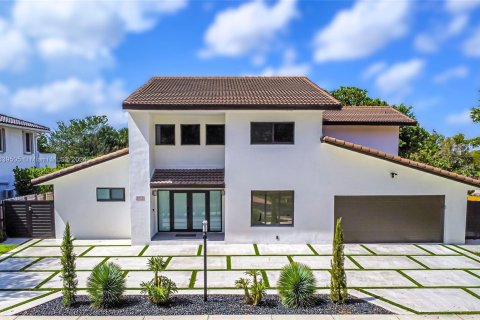 Casa en venta en Miami Lakes, Florida, 4 dormitorios, 315.22 m2 № 1320654 - foto 1