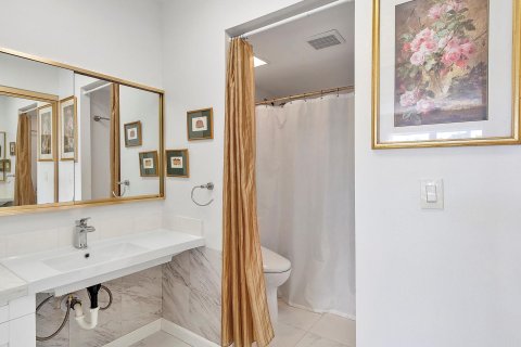 Condominio en venta en Hallandale Beach, Florida, 2 dormitorios, 106.84 m2 № 1172955 - foto 12