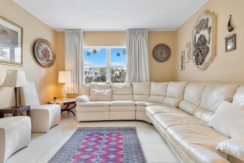 Condominio en venta en Hallandale Beach, Florida, 2 dormitorios, 106.84 m2 № 1172955 - foto 15