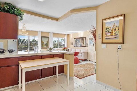 Condominio en venta en Hallandale Beach, Florida, 2 dormitorios, 106.84 m2 № 1172955 - foto 23