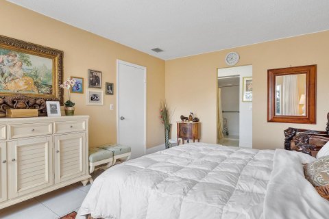 Condominio en venta en Hallandale Beach, Florida, 2 dormitorios, 106.84 m2 № 1172955 - foto 19