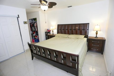 Casa en venta en Lake Worth, Florida, 3 dormitorios, 116.87 m2 № 1229170 - foto 14