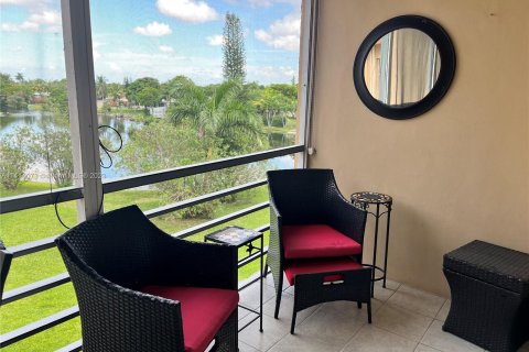 Condominio en venta en Sunrise, Florida, 1 dormitorio, 62.71 m2 № 597134 - foto 10