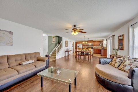 Casa en venta en Orlando, Florida, 4 dormitorios, 218.88 m2 № 753483 - foto 10