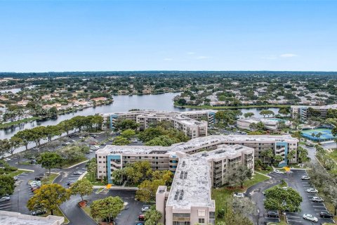 Condo in Pembroke Pines, Florida, 2 bedrooms  № 1316012 - photo 26