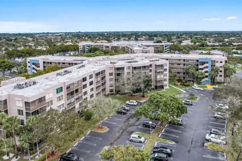 Condo in Pembroke Pines, Florida, 2 bedrooms  № 1316012 - photo 30