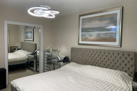 Condo in Pompano Beach, Florida, 1 bedroom  № 961598 - photo 16