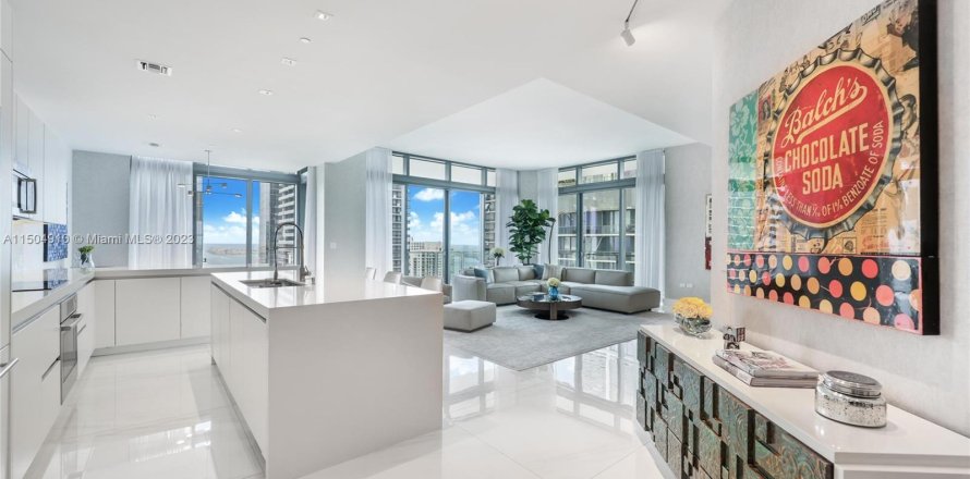 Condo à Miami, Floride, 4 chambres  № 918110