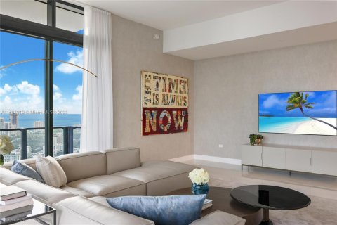 Condominio en venta en Miami, Florida, 4 dormitorios, 278.43 m2 № 918110 - foto 8