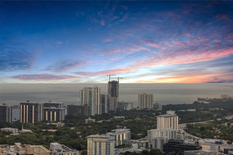 Condo in Miami, Florida, 4 bedrooms  № 918110 - photo 15