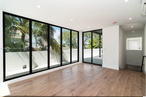 Adosado en venta en Fort Lauderdale, Florida, 3 dormitorios, 285.58 m2 № 918108 - foto 20