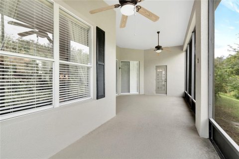 House in Kissimmee, Florida 3 bedrooms, 193.42 sq.m. № 1437395 - photo 23