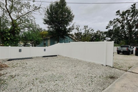 House in Tampa, Florida 2 bedrooms, 152.08 sq.m. № 1437341 - photo 29