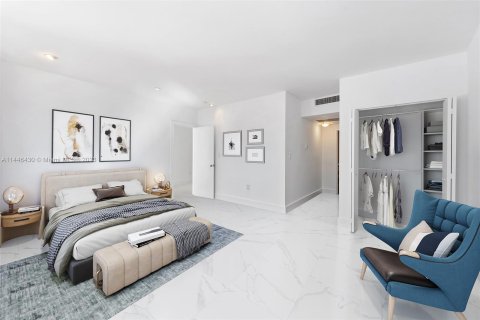 Condo in Miami Beach, Florida, 1 bedroom  № 698680 - photo 12