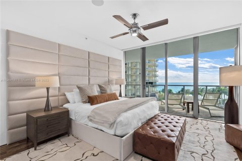 Condominio en venta en Bal Harbour, Florida, 4 dormitorios, 263.84 m2 № 413517 - foto 6