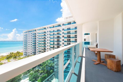 Condo in Miami Beach, Florida, 3 bedrooms  № 857011 - photo 13