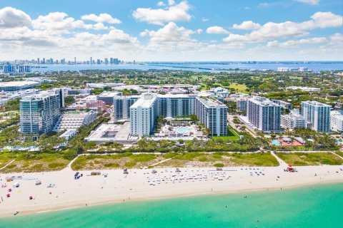 Condo in Miami Beach, Florida, 3 bedrooms  № 857011 - photo 27