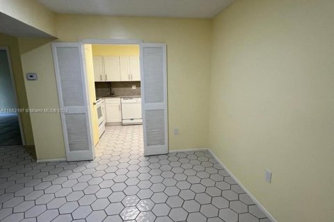 Copropriété à vendre à Lauderhill, Floride: 2 chambres, 90.3 m2 № 1372809 - photo 8