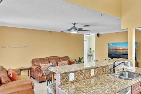 Casa en venta en Lauderhill, Florida, 4 dormitorios, 176.79 m2 № 1372738 - foto 18