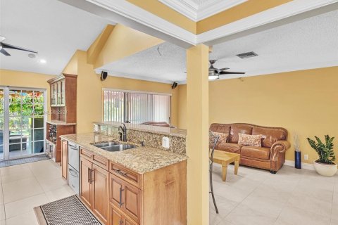 Casa en venta en Lauderhill, Florida, 4 dormitorios, 176.79 m2 № 1372738 - foto 15