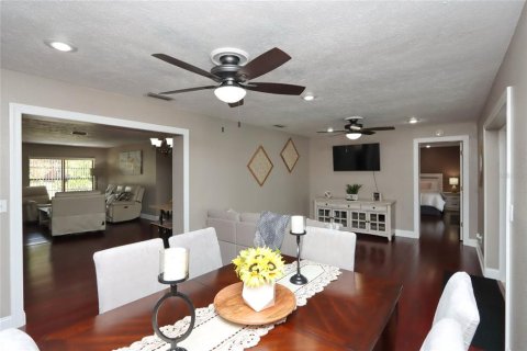 Casa en venta en Tampa, Florida, 3 dormitorios, 156.26 m2 № 1315361 - foto 4