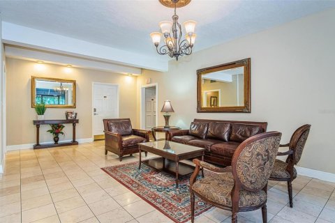 Condominio en venta en Tampa, Florida, 1 dormitorio, 56.86 m2 № 635225 - foto 24