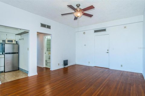 Condominio en venta en Tampa, Florida, 1 dormitorio, 56.86 m2 № 635225 - foto 6