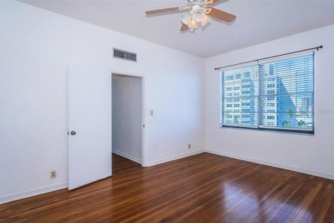 Condominio en venta en Tampa, Florida, 1 dormitorio, 56.86 m2 № 635225 - foto 10