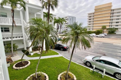 Copropriété à vendre à Hallandale Beach, Floride: 1 chambre, 60.39 m2 № 1233243 - photo 20