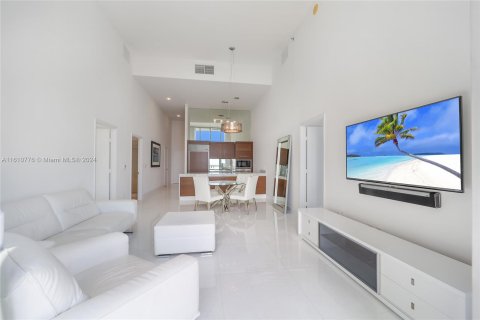 Copropriété à vendre à Miami, Floride: 2 chambres, 135.73 m2 № 1233242 - photo 7