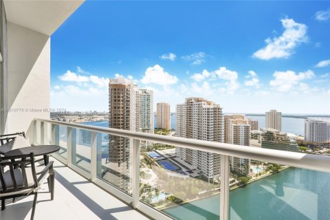 Copropriété à vendre à Miami, Floride: 2 chambres, 135.73 m2 № 1233242 - photo 1