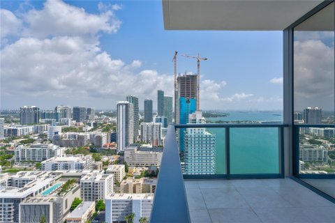 Condo in Miami, Florida, 3 bedrooms  № 1228376 - photo 25