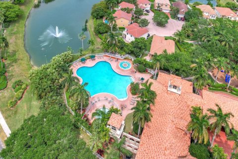 Casa en venta en Hollywood, Florida, 4 dormitorios, 233.37 m2 № 1100164 - foto 1