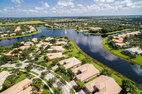 House in Lake Worth, Florida 3 bedrooms, 197.32 sq.m. № 1100205 - photo 21