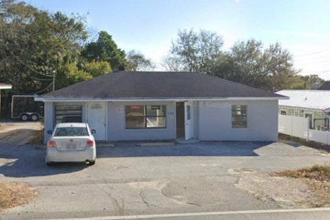 Propiedad comercial en venta en New Port Richey, Florida, 102.01 m2 № 1255095 - foto 1