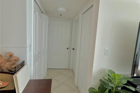 Condominio en venta en Miami, Florida, 2 dormitorios, 99.59 m2 № 1402709 - foto 9