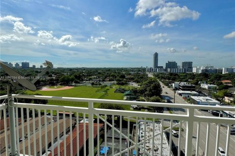 Condominio en venta en Miami, Florida, 2 dormitorios, 99.59 m2 № 1402709 - foto 3