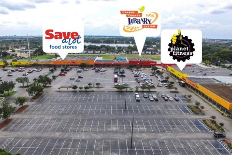 Propiedad comercial en alquiler en Orlando, Florida № 214401 - foto 1