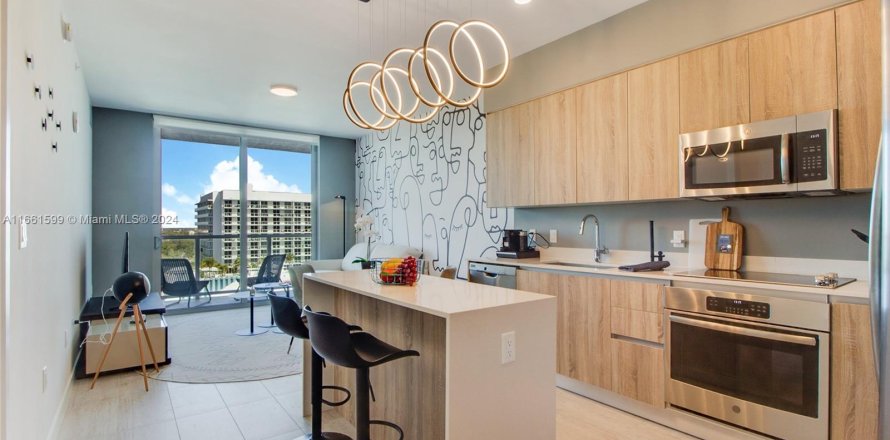 Condominio en Miami, Florida, 1 dormitorio  № 1369060