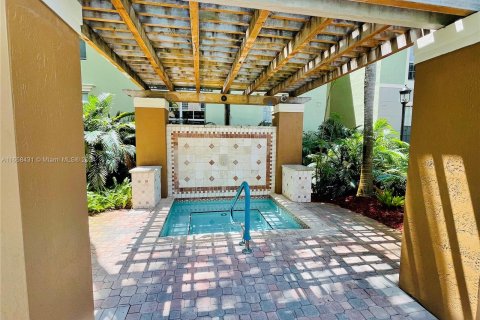 Condominio en alquiler en Hollywood, Florida, 2 dormitorios, 95.6 m2 № 1369061 - foto 17