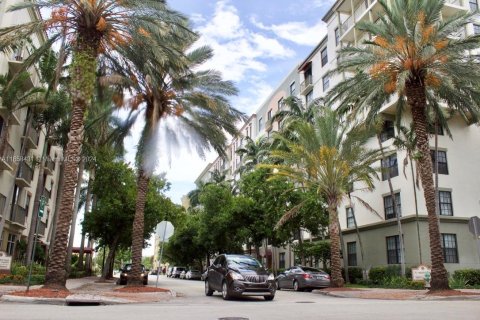 Condo in Hollywood, Florida, 2 bedrooms  № 1369061 - photo 3