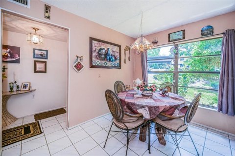 Copropriété à vendre à Port Richey, Floride: 2 chambres, 104.98 m2 № 1163719 - photo 17