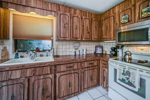 Copropriété à vendre à Port Richey, Floride: 2 chambres, 104.98 m2 № 1163719 - photo 18