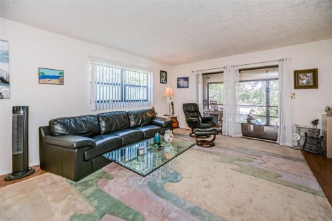 Copropriété à vendre à Port Richey, Floride: 2 chambres, 104.98 m2 № 1163719 - photo 8