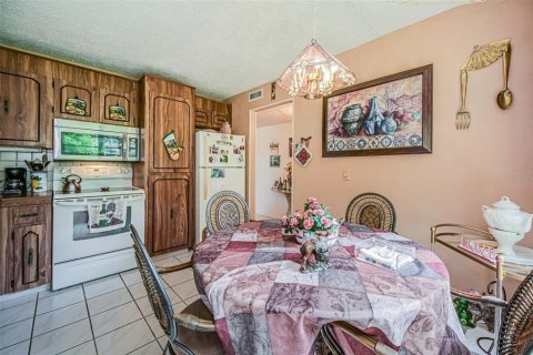 Copropriété à vendre à Port Richey, Floride: 2 chambres, 104.98 m2 № 1163719 - photo 16