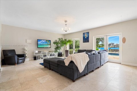 Купить виллу или дом в Майами-Бич, Флорида 4 спальни, 279.45м2, № 739635 - фото 18