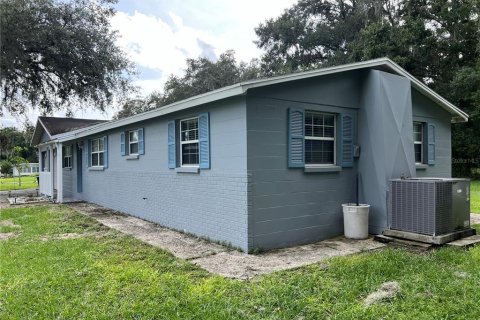 House in Zephyrhills, Florida 2 bedrooms, 101.08 sq.m. № 1382656 - photo 4