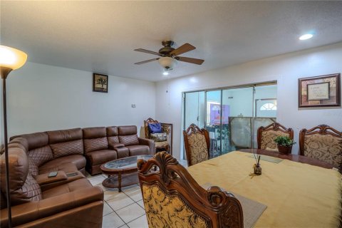 Casa en venta en Orlando, Florida, 3 dormitorios, 104.79 m2 № 1387409 - foto 4