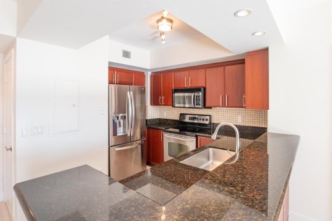 Condo in West Palm Beach, Florida, 2 bedrooms  № 1102321 - photo 25