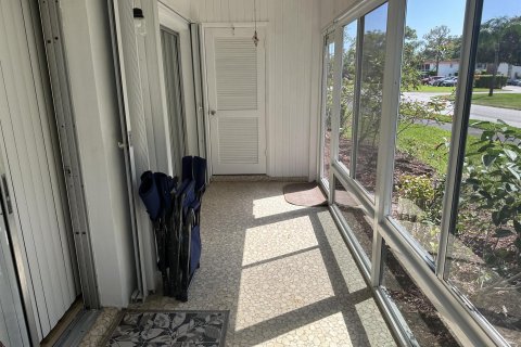 Copropriété à vendre à Stuart, Floride: 2 chambres, 94.2 m2 № 1102320 - photo 1